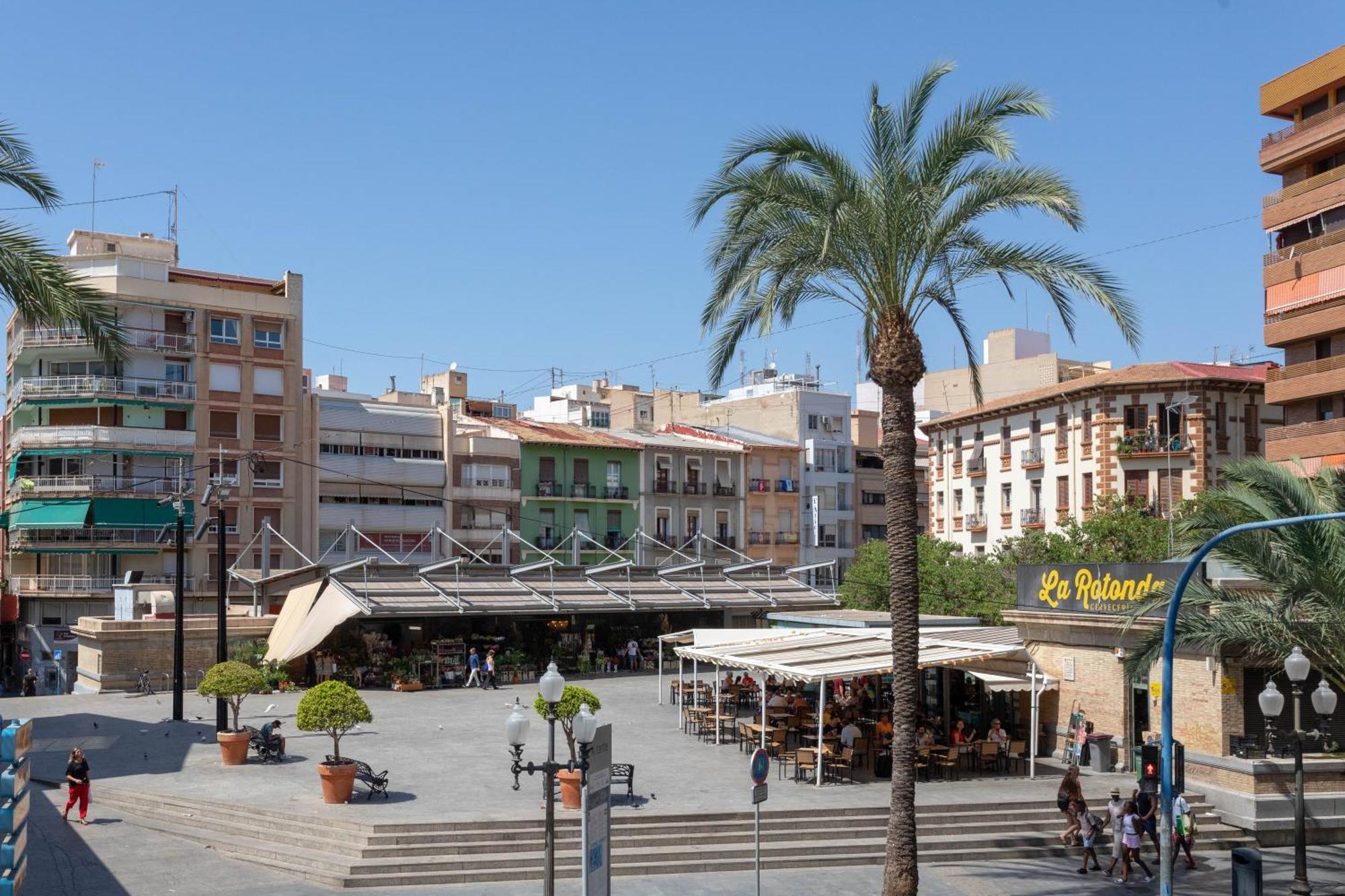 Reina Victoria El Mercado Alicante Exterior photo